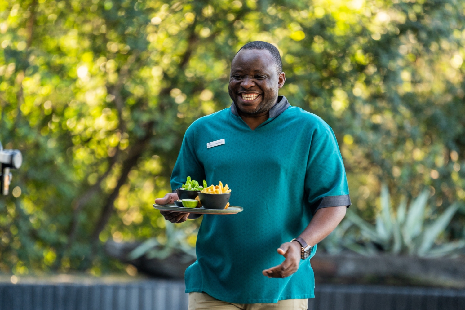 3-silvan-safari-smiling-service-delight.jpg