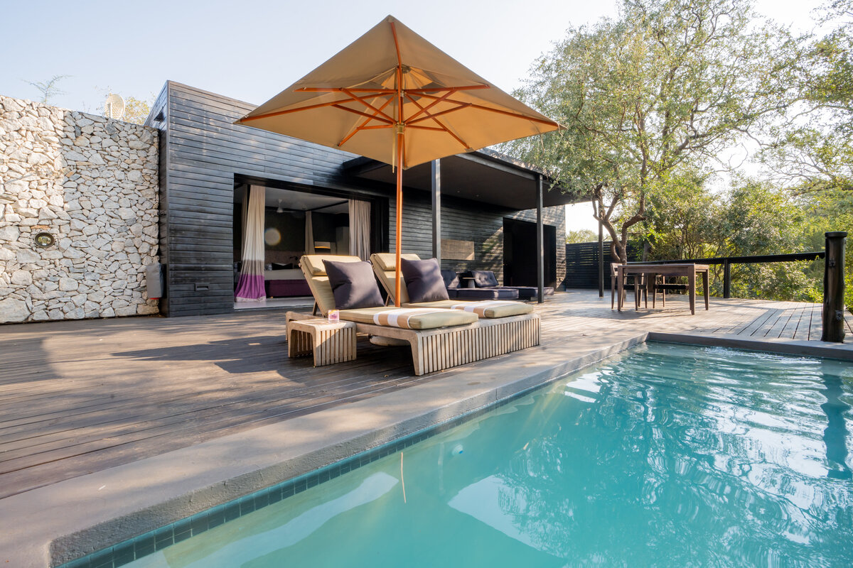 Tree Wisteria Suite deck