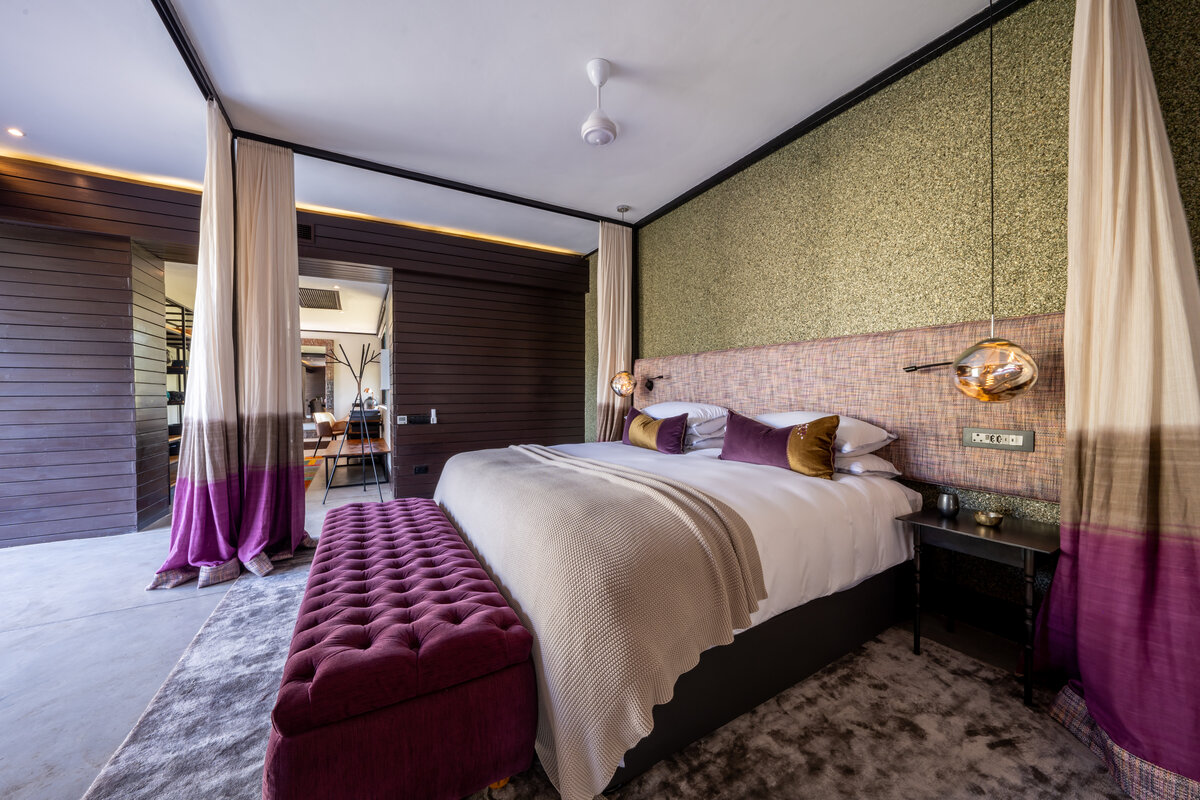 Tree Wisteria Suite bedroom