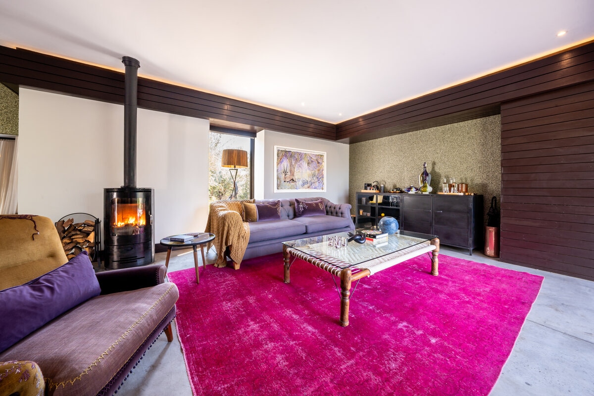 Tree Wisteria Suite lounge