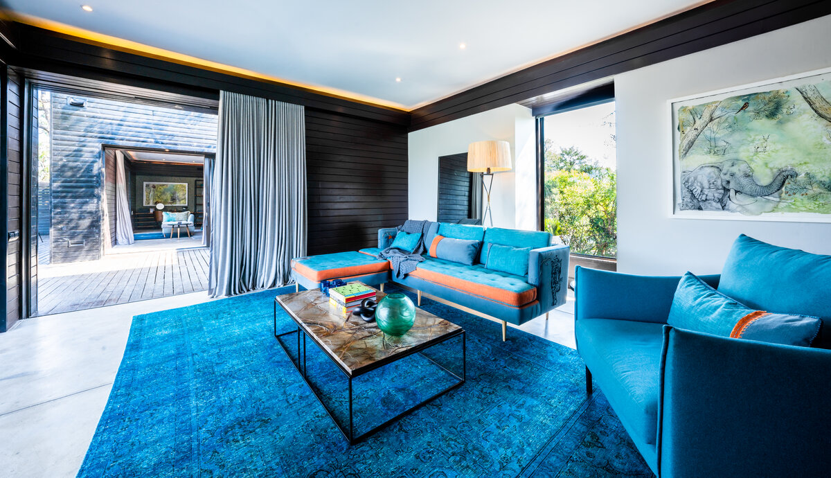 Leadwood Family Suite lounge