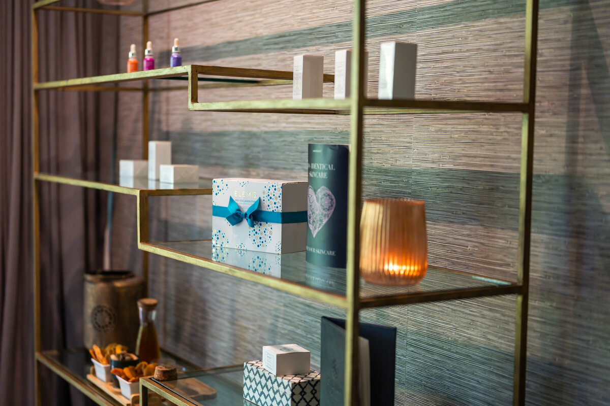 Silvan Safari spa product display